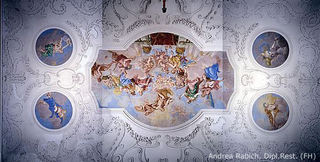 Deckenmalerei und Stuckdecke im Schloss Aurolzmünster